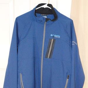 Columbia Titanium Sawyer Softshell jacket sz Lg